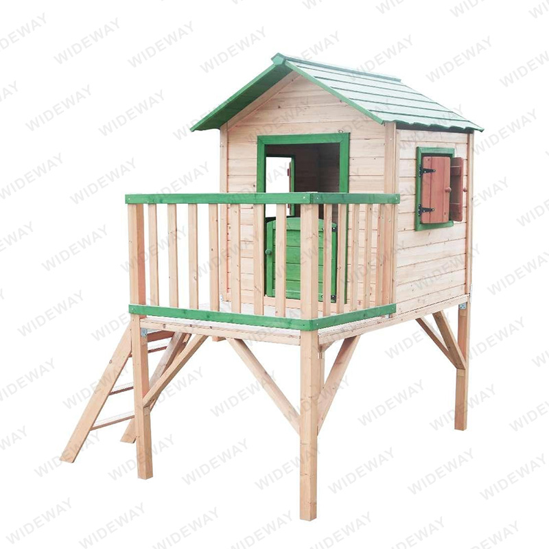Dětský domeček s balkonem